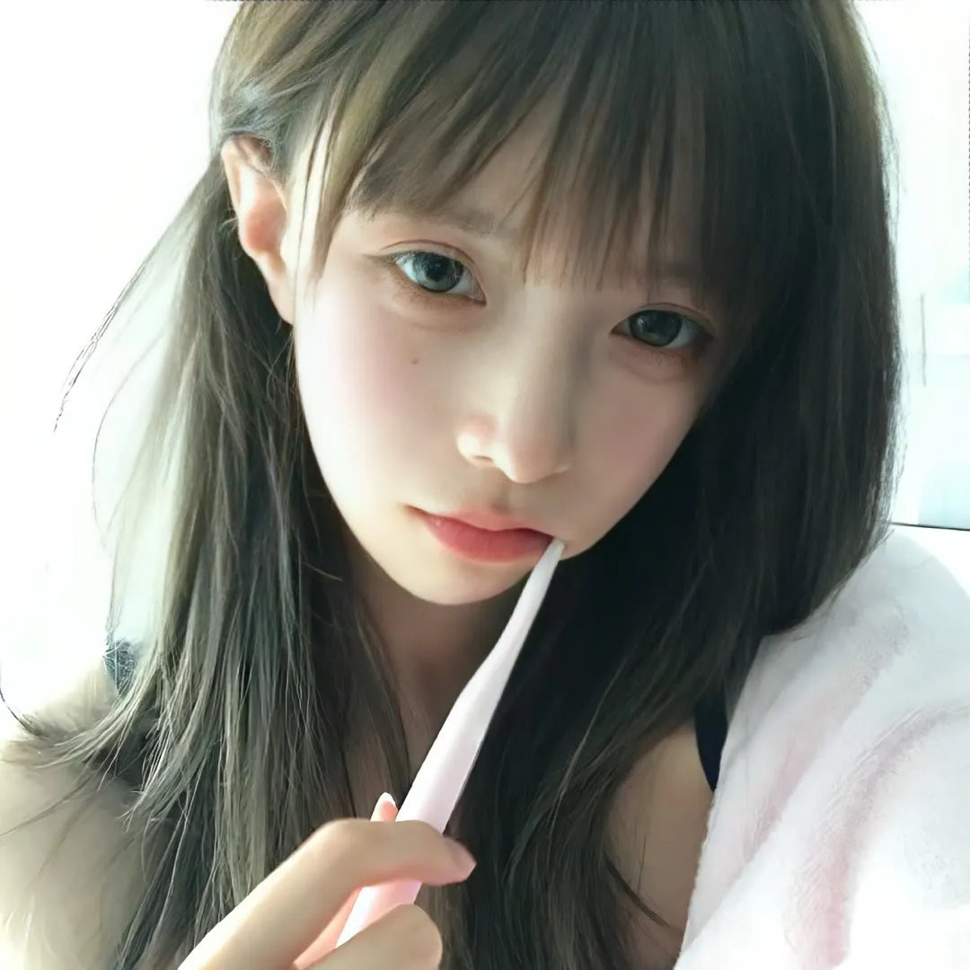 蠢爱三人行 海报